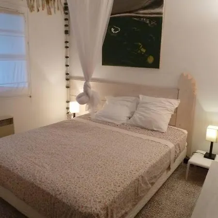 House On The Mont Saint Clair With Amazing View 빌라 *