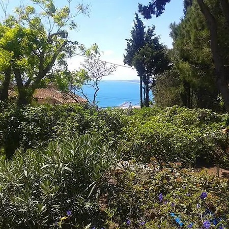 빌라 House On The Mont Saint Clair With Amazing View *