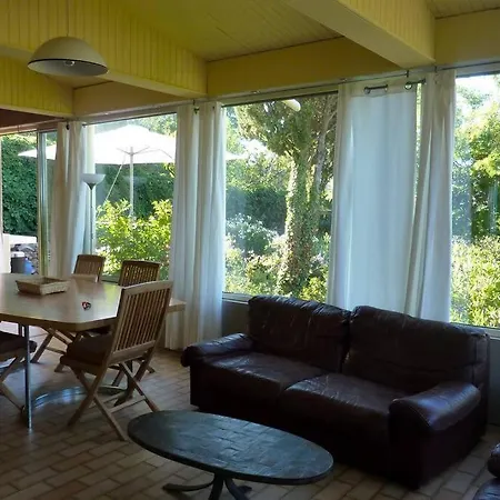 House On The Mont Saint Clair With Amazing View 빌라